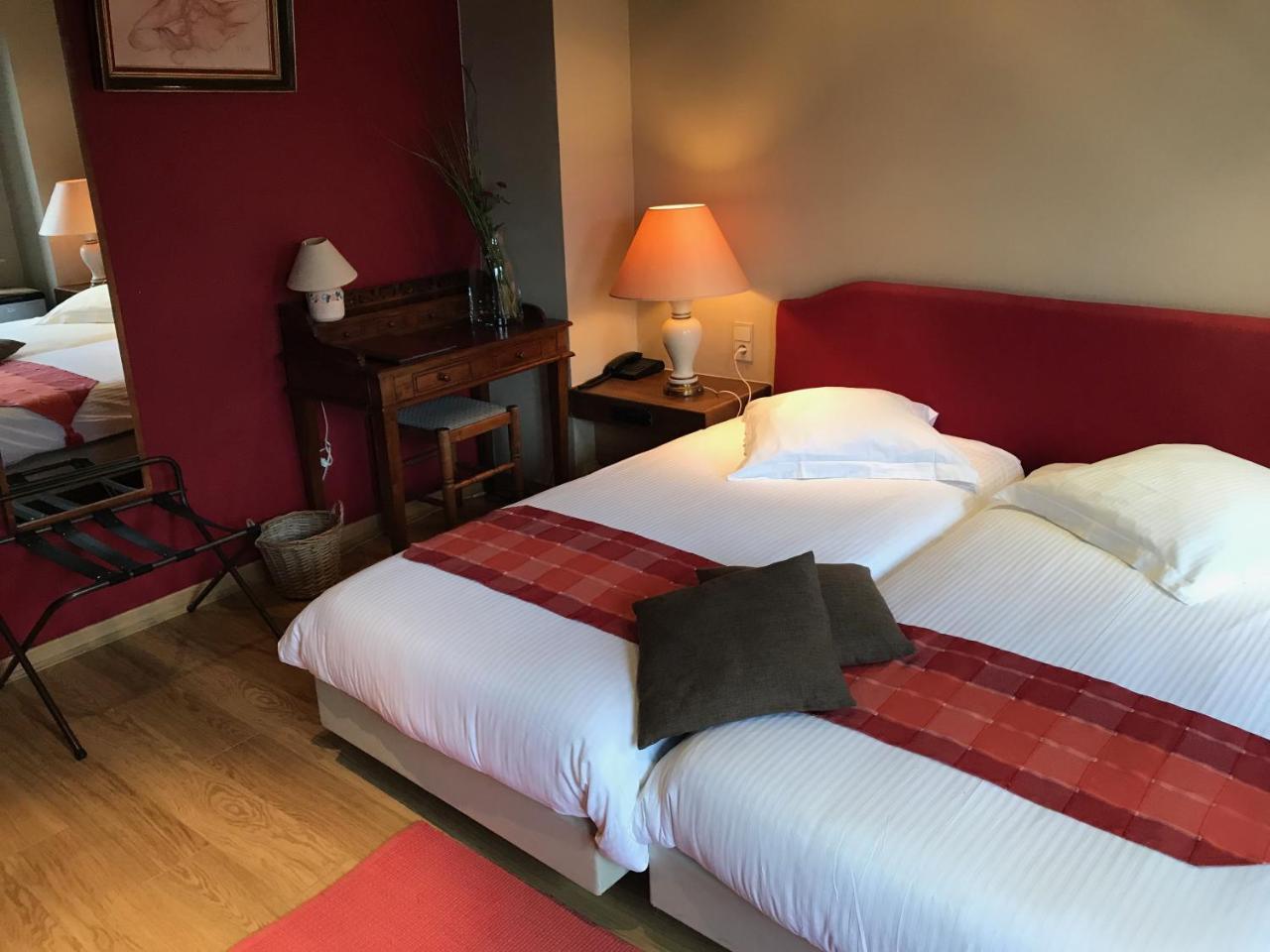 Hotel Restaurant Le Cosy Bouillon Esterno foto