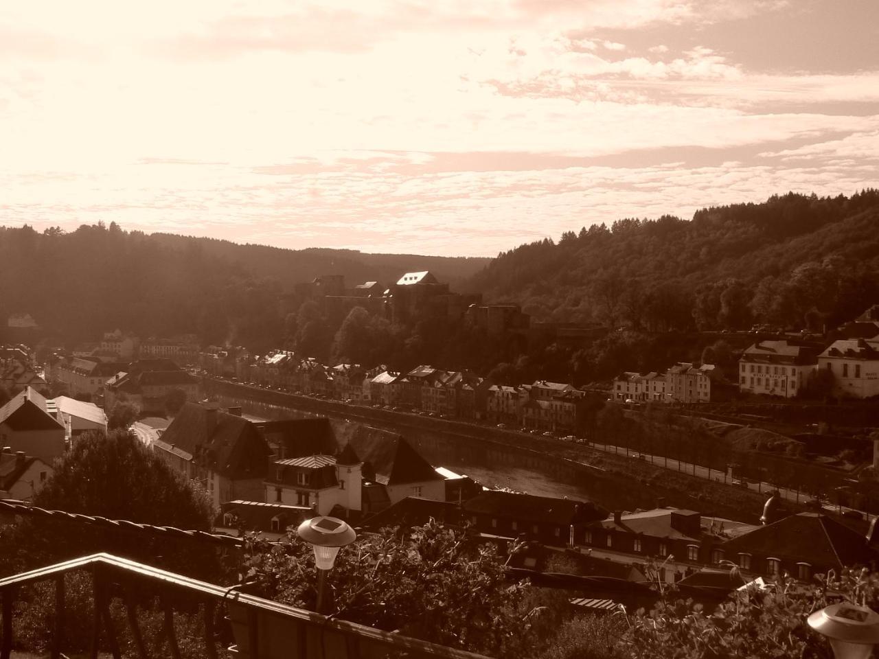 Hotel Restaurant Le Cosy Bouillon Esterno foto